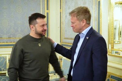 Новият военен министър на Великобритания се срещна със Зеленски в Киев