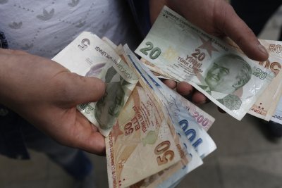 Инфлацията в Турция се е повишила до 61 53 процента на