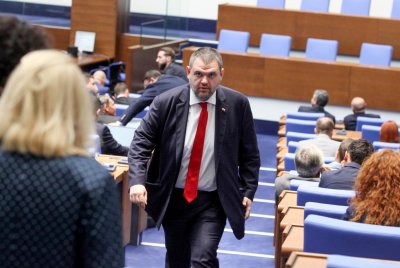 Пеевски: Ако енергийният министър е подписал нещо неизпълнимо, ще искаме оставката му 