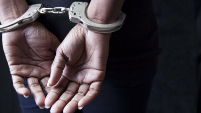 42 годишна чужда гражданка е задържана в полицейския арест за