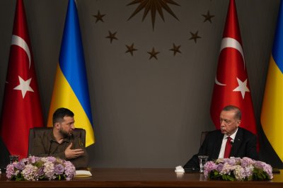 Турция свиква международна среща за Украйна
