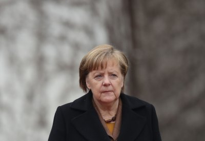 Меркел изрази подкрепата си за „мултиетническа“ Германия