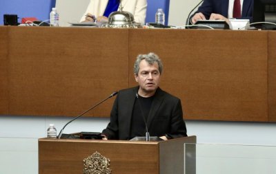 Възраждане стартира подписка за вот на недоверие към кабинета Денков
