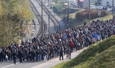 Германия се задъхва от мигранти и бежанци