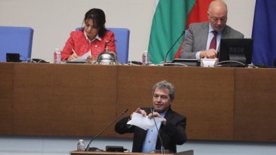 "Енергиен" цирк в парламента