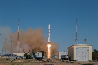 Иран иска да строи сателит с Русия