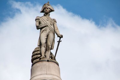 Спорните паметници във Великобритания трябва да останат на мястото си