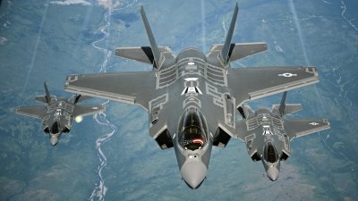 САЩ пращат още изтребители F-15 и F-35 в Близкия изток