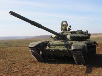 Ремонтират 10 танка Т-72