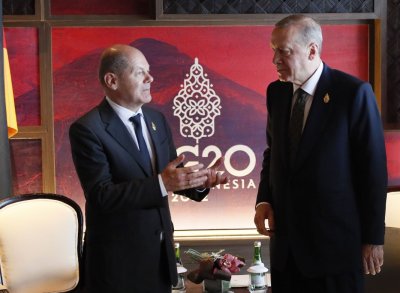 Ердоган към Шолц: Конфликтът в Близкия Изток може да бъде решен само чрез суверенна Палестина