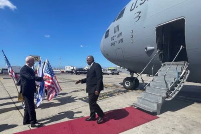 Министърът на отбраната на САЩ пристигна в Израел