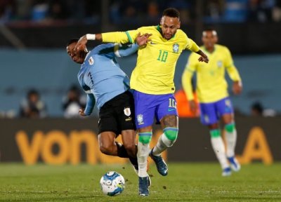 Уругвай  победи 2 0 Бразилия в световна квалификация зона Южна Америка