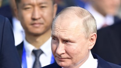 Руският президент Владимир Путин прие поканата на виетнамския си колега скоро да