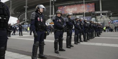 Извънредни мерки за сигурност в Париж
