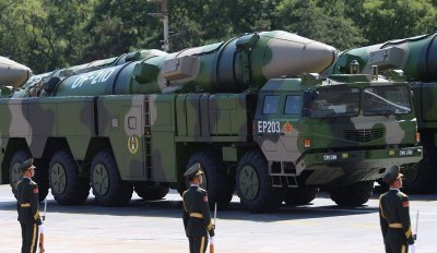 В арсенала на Китай има повече от 500 действащи ядрени