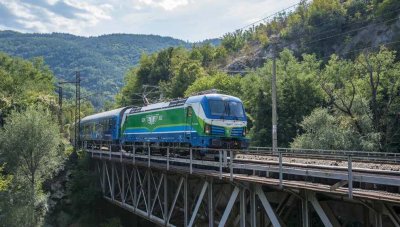 Локомотивен персонал беше наказан за неспазване на правилата за движение