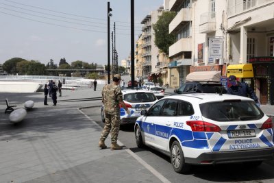 Малка самоделна бомба избухна близо до израелското посолство в кипърската