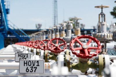 Сърбия замразява цената на газа до май догодина