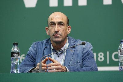 Вицепрезидентът на Българския футболен съюз Йордан Лечков усети народната