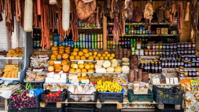 Румъния разширява списъка на основни хранителни продукти с таван на