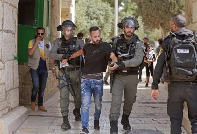 Израелската полиция е задържала общо 110 души за подстрекателство към