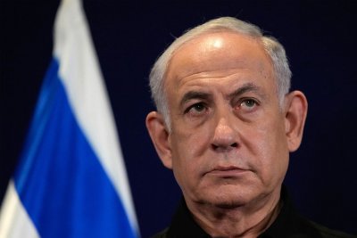 Израел се съгласи да отложи нахлуването в Газа засега така