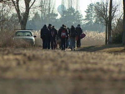 Косовската полиция залови 15 мигранти при югозападното косовско село Върмица влезли нелегално от