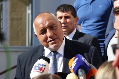 Лидерът на ГЕРБ Бойко Борисов обяви че свиква национално съвещание