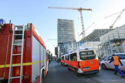 Петима загинали при срутване на скеле в Хамбург