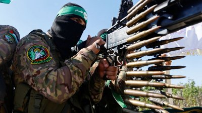 "Хамас" заяви, че води боеве с израелските сили в района на град Газа