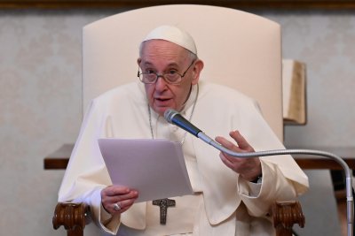 Папа Франциск: Пеле е най-великият, Марадона се провали като човек!