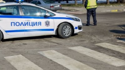 Шофьор блъсна 16 годишно момиче в Димитровград съобщиха от полицията На 30