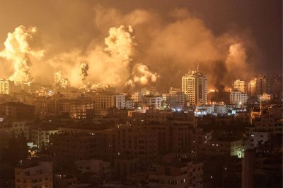 Израелски удари убиха над 200 души в Газа