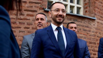 Безславно отпадналият на първи тур кандидат кмет на София от ГЕРБ