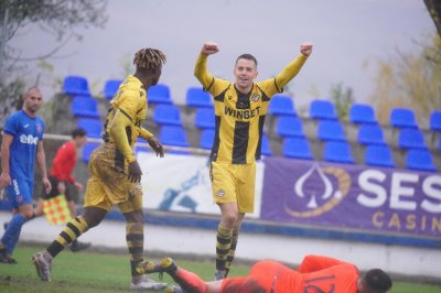 Ботев Пловдив се класира за осминафиналите в турнира за Купата