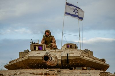 Израелската армия е в бойна готовност край границата с Ливан
