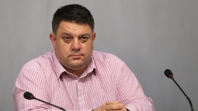 Атанас Зафиров се разграничи от Григорова: Изказванията ѝ нямат общо с позицията на БСП