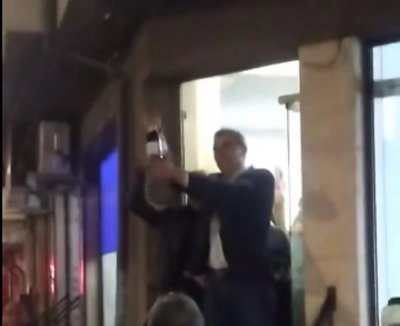 Петър Куленски гръмна кметското шампанско в Пазарджик след като сам