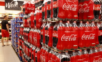 Coca Cola HBC временно изтегля партиди продажба от два вида