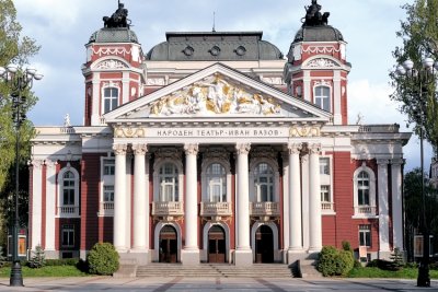 Народният театър Иван Вазов излезе с позиция в която опроверга
