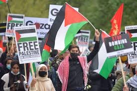 Полицията в Лондон задържала 82 души, пречили на шествие в подкрепа на Газа