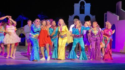 „Мamma Mia!“ носи летен полъх в Софийската опера през декември