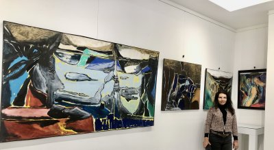 Най новите творби на художничката Нина Русева подредени в арт галерия