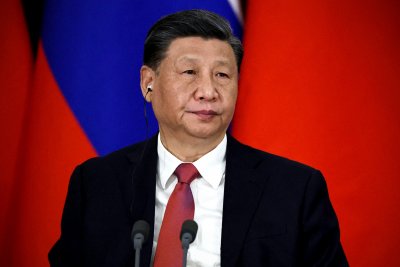 Китайският президент Си Дзинпин призова за свикване на международна мирна конференция за
