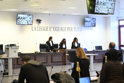 Осъдиха италиански мафиотски босове на 30 години затвор