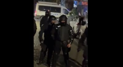 Покъртително клипче от снощните драматични събития в центъра на София