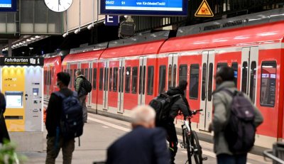 Стачка на германските машинисти предизвика широкообхватни прекъсвания в железопътната мрежа