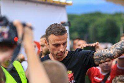 Димитър Бербатов призова протестиращите срещу ръководството на Българския футболен съюз