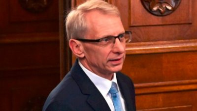 Денков още умува да иска ли оставката на Калин Стоянов