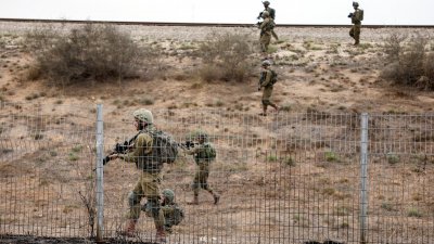 Опитват да удължат примирието между Израел и "Хамас"